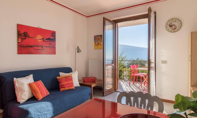 Oldesio Apartment | Scenic Appartamento Panorama with Lake View Balcony