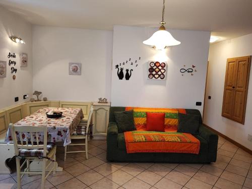 Fraviano Apartment | Scenic Apartment Steps from Tonale - Family Friendly Retreat