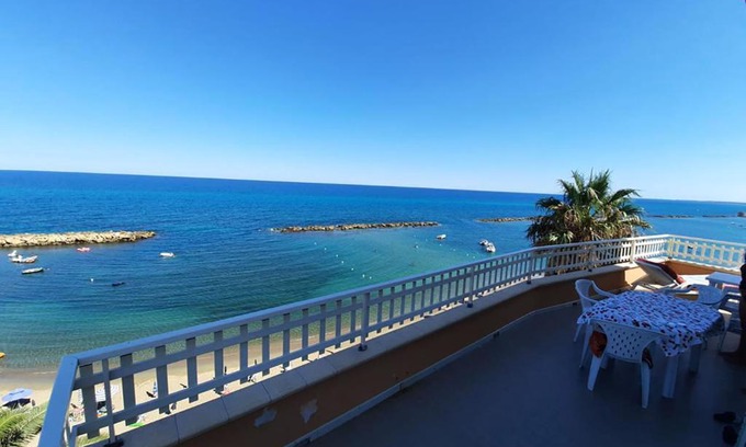 Torre Melissa Apartment | Experience Appartamento Primo Sole with Oceanfront Views