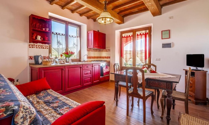 Manciano House | Discover Appartamento Rosso - Monte Crespini: Family-Friendly Stay