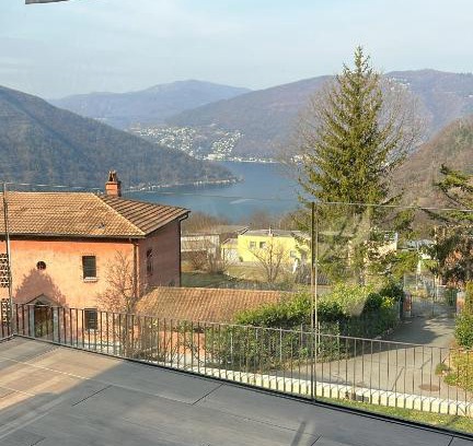 Rovio Apartment | Pet-Friendly Appartamento Rovio Vista Lago with Top Rating