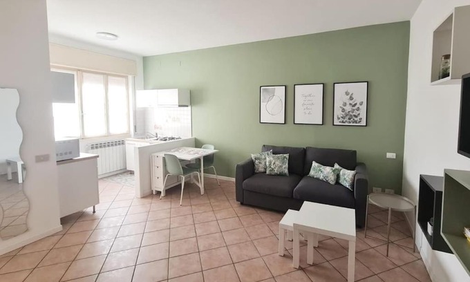 Lovere Old Town Apartment | Family-Friendly Appartamento San Giorgio with 9.2/10 Rating
