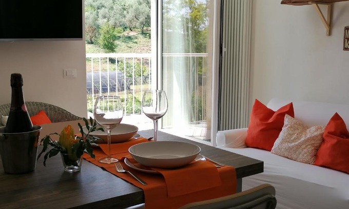 Salo Apartment | Discover Appartamento Sant'Anna I: 4-Star Family Haven