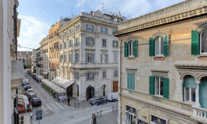 Celio Apartment | Cozy Appartamento Santi Quattro Near the Colosseum