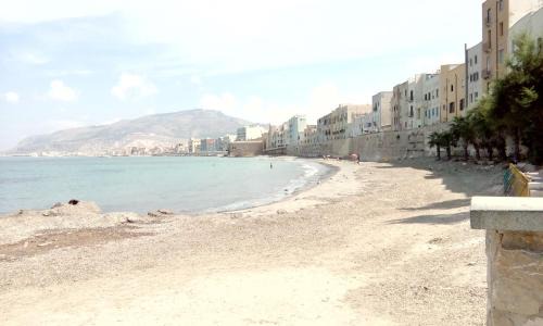 Trapani City Centre Apartment | Oceanfront Apartment Between Sea and History, Rated 9.3/10
