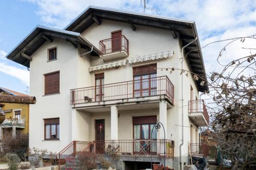 Ponderano Apartment | Stunning Apartment with Alpine Views & Family-Friendly Amenities
