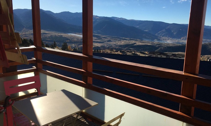 Font-Romeu-Odeillo-Via Apartment | Mountain View T2 Apartment - Steps from the Telecabine