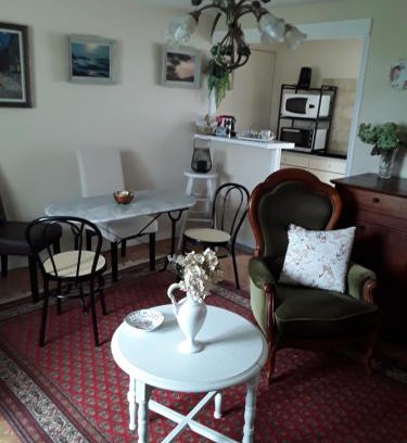 Saint-Germain-les-Belles Apartment | Appartement dans Maison de Bourg