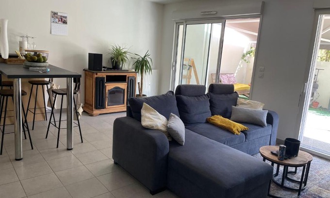 Saint-Jacques-de-la-Lande Apartment | Cozy Apartment with Terrace, Close to Rennes - Rated 9/10