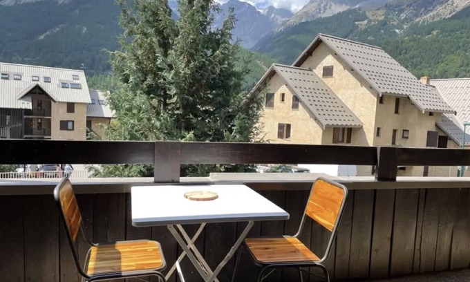 Monetier-les-Bains House | Cozy 27 m² Apartment with Ideal Location for Families