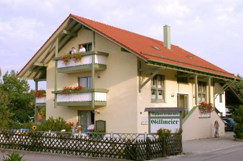 Bad Griesbach im Rottal Hotel | Cozy Appartements Gillmeier Herta: 4-Star Family Retreat