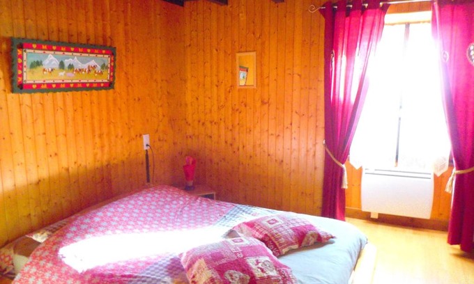 Le Bouchet-Mont-Charvin Apartment | Cozy One-Bedroom Apartment with Terrace in Le Bouchet Mont Charvin