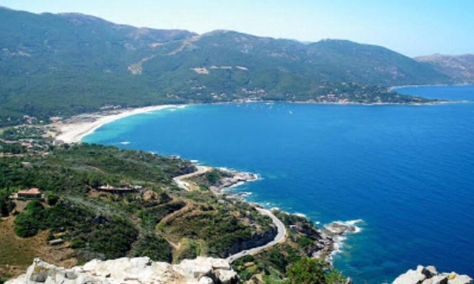 Santʼ Andrea-dʼOrcino Apartment | Cozy Appartement Orchidée Rose - Family-Friendly Stay