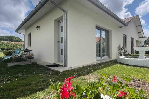 Levignacq Apartment | Idyllic Appartement Near Beaches - Rated 10/10 by Guests