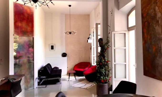 Arles City Centre Apartment | Explore Appartement à la Roquette in Hotel de Divonne