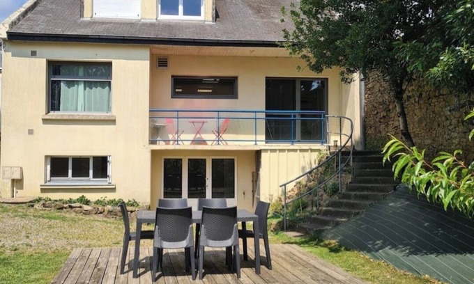Muzillac Apartment | Convenient Apartment Steps from Shops and Beach