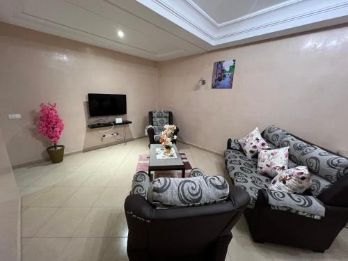 Quartier Mozart Apartment | Exceptional City-Centre Apartment in Tanger near the Corniche