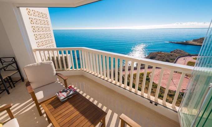 Coveta Fuma Apartment | Oceanfront Appartement with Breathtaking Views & Pet-Friendly