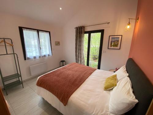 Chateauvieux Apartment | Idyllic Retreat for 2-4 Guests: Une Pause au Vert