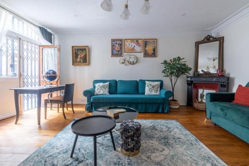 Quartier du Faubourg-Montmartre Apartment | Family-Friendly Duplex Apartment Near Grands Boulevards