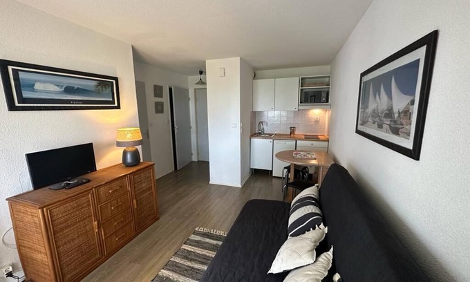Lacanau-Ocean Apartment | Comfortable Apartment for 2-4 with Pool Near the Beach