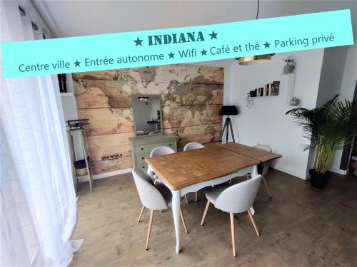 Vitre Apartment | Modern 2-Bedroom Appartement INDIaNA in City Center