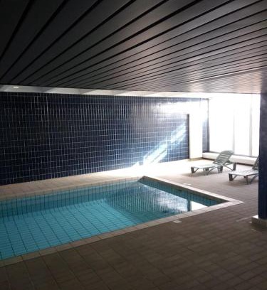 Quartier Hyper-Centre Apartment | Central 2-Room Apartment with Pool Access and Pet-Friendly