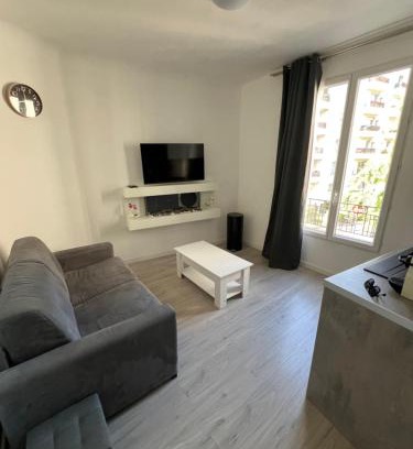 Le Kremlin-Bicetre Apartment | Appartement 2p near Paris