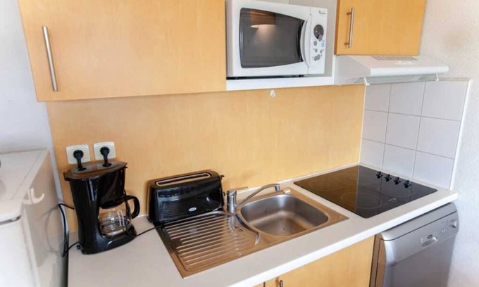 Cassen Apartment | Appartement 3 étoiles - Piscine - ccbbddd