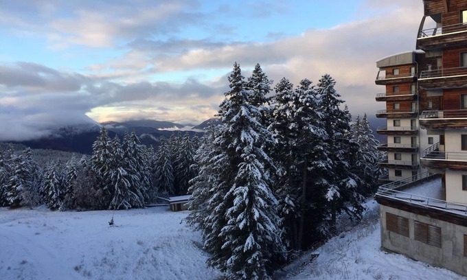Chamrousse Apartment | Modern 3-Bedroom Apartment with Ski-in/Ski-out Access