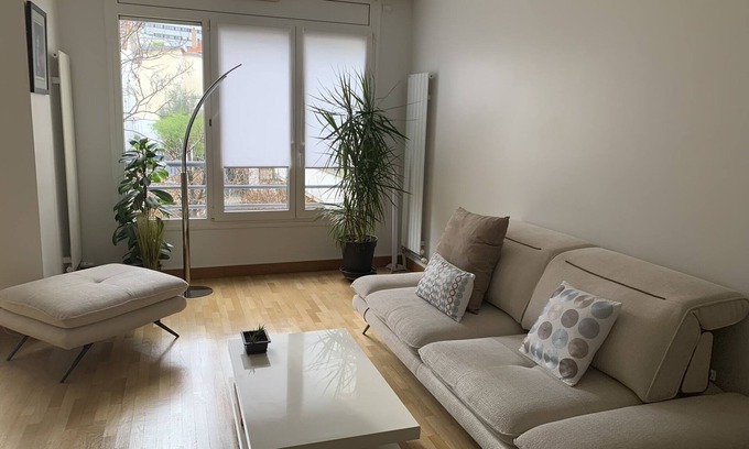Cœur de Ville Apartment | Spacious 3-Bedroom Apartment with Terrace near La Défense