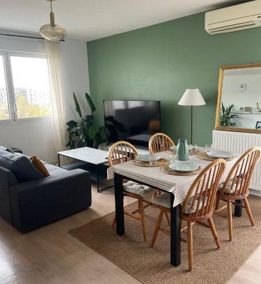 Quartier du Lac Apartment | Appartement 3 chambres, Terrasse, Parking, Clim'