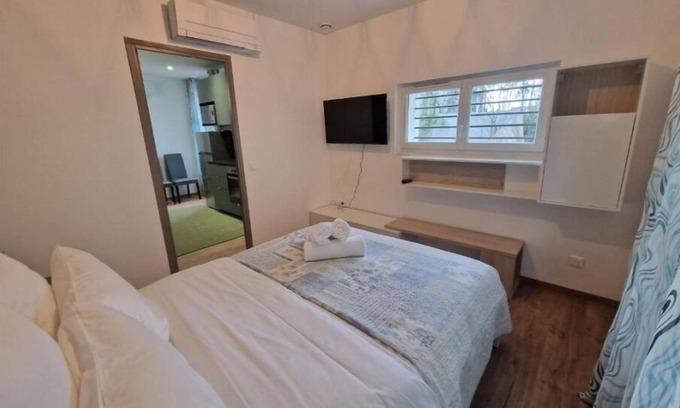 Port-Aviation Apartment | Pet-Friendly Appartement 3 with Family Amenities Awaiting You