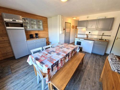 Valfrejus Apartment | Inviting 3-Bedroom Apartment Near Slopes & Shops