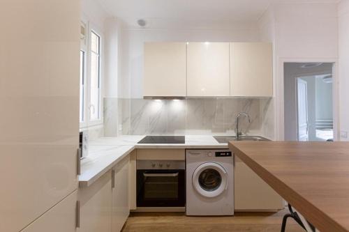 Corbeil-Essonnes Apartment | Family-Friendly 3-Room Apartment Near RER & City Center