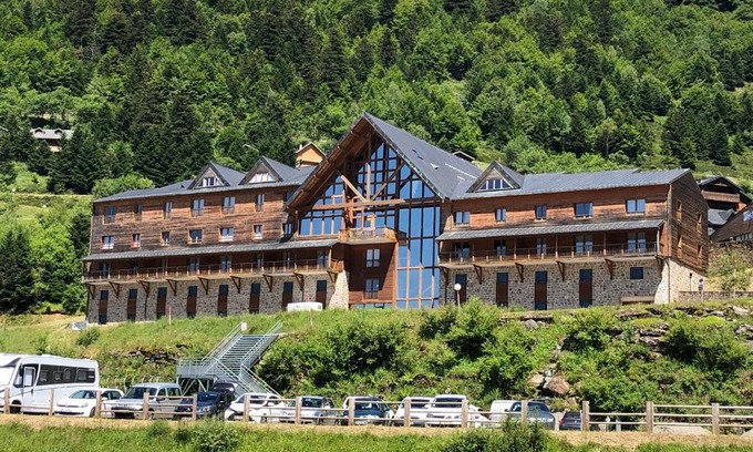 Guzet Neige Apartment | Cozy 4-Person Apartment at the Foot of Ariège Slopes