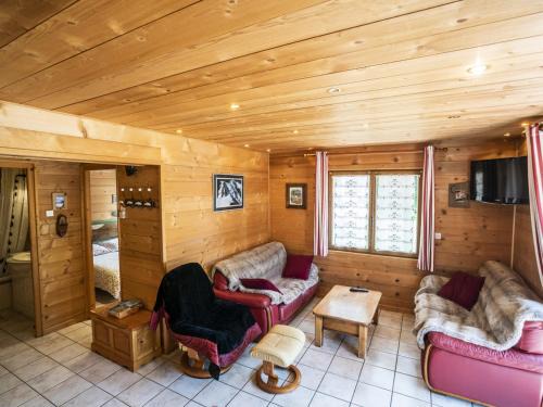Chatel Apartment | Family-Friendly Apartment with Terrace Near Châtel Center