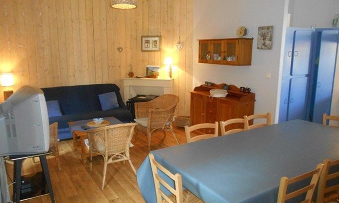 Cauterets Apartment | Family-Friendly 5-Room Apartment Near Centre & Gondola