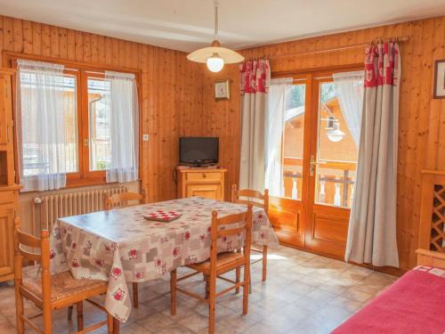 Le Grand-Bornand Apartment | Scenic Apartment near Ski Lifts & Shops - Le Grand-Bornand
