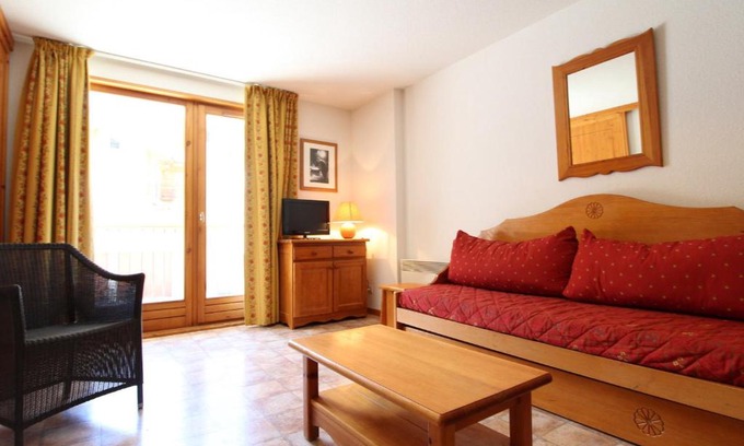 Lanslevillard Apartment | Convenient Apartment for 6 in Lanslevillard-Val Cenis