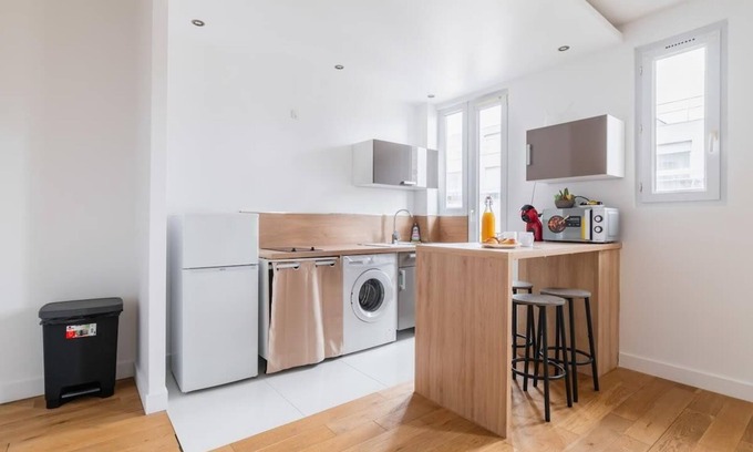 12th Arrondissement Apartment | Cozy 60m2 Apartment for Families in Paris 12