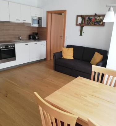 Assachberg Apartment | Alpenglück Retreat: Guest Rated 10/10 with Hot Tub & Breakfast