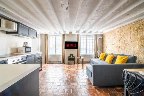 Les Iles Apartment | Beautiful Apartment in Paris's Île Saint-Louis - 9.5/10 Rating