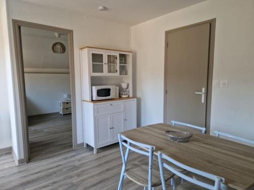 Thesee Apartment | Idyllic Apartment Surrounded by Vineyards - Rated 9/10