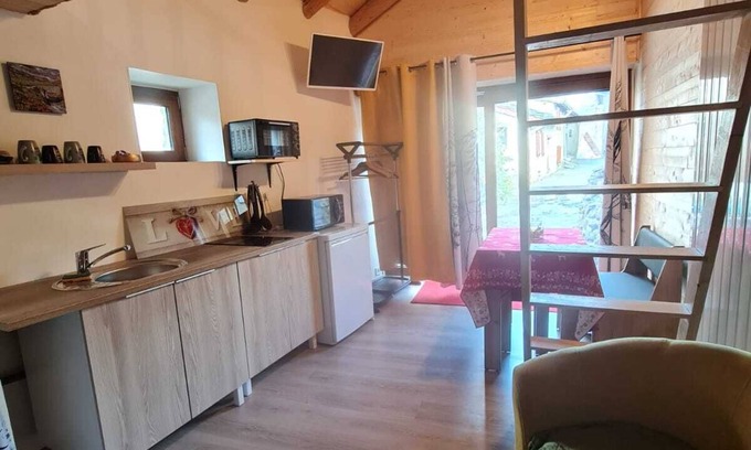 Sollieres-Sardieres Apartment | Highly Rated Appartement Au Petit Bonheur with Spa & Breakfast