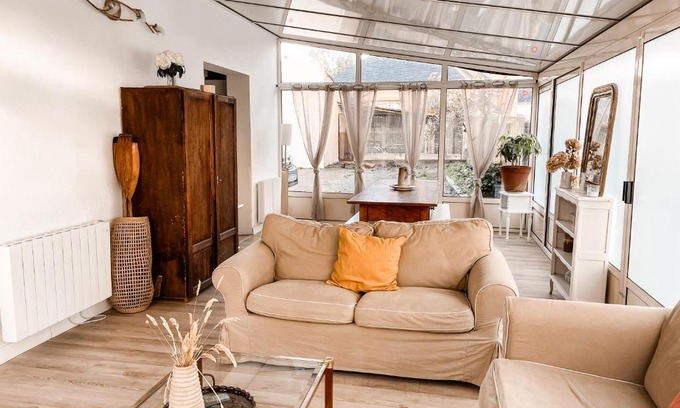 Arzal Apartment | Inviting Apartment with Garden, 10 Min to Beaches