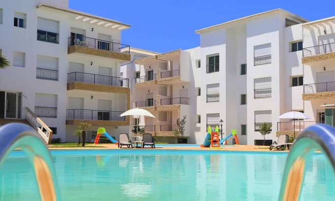 El Mansouria House | Relaxing Poolside Retreat for Families with Private Pool