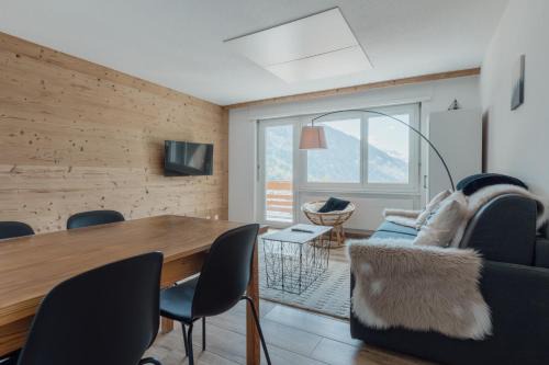 Leukerbad Apartment | Scenic Mountain View Apartment - Pet and Child Friendly