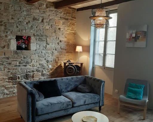 Cordes-sur-Ciel Apartment | Discover Family-Friendly Comfort at Appartement Bacchus