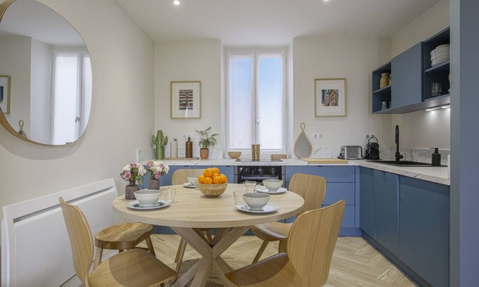 Biarritz City Centre Apartment | Exceptional Apartment in Biarritz with Spa and Pet-Friendly Amenities